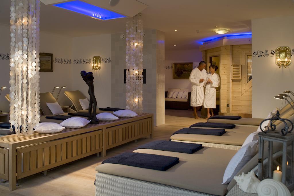 Romantik Hotel Achterdiek Йюст Экстерьер фото